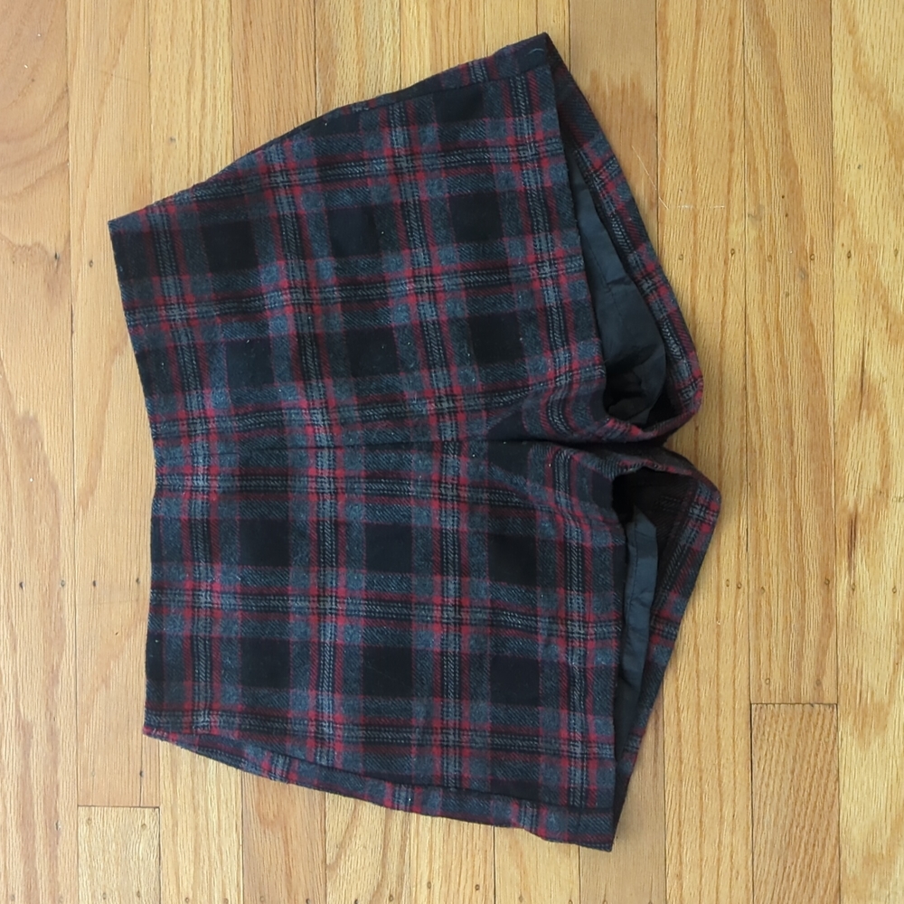 Forever 21 plaid shorts